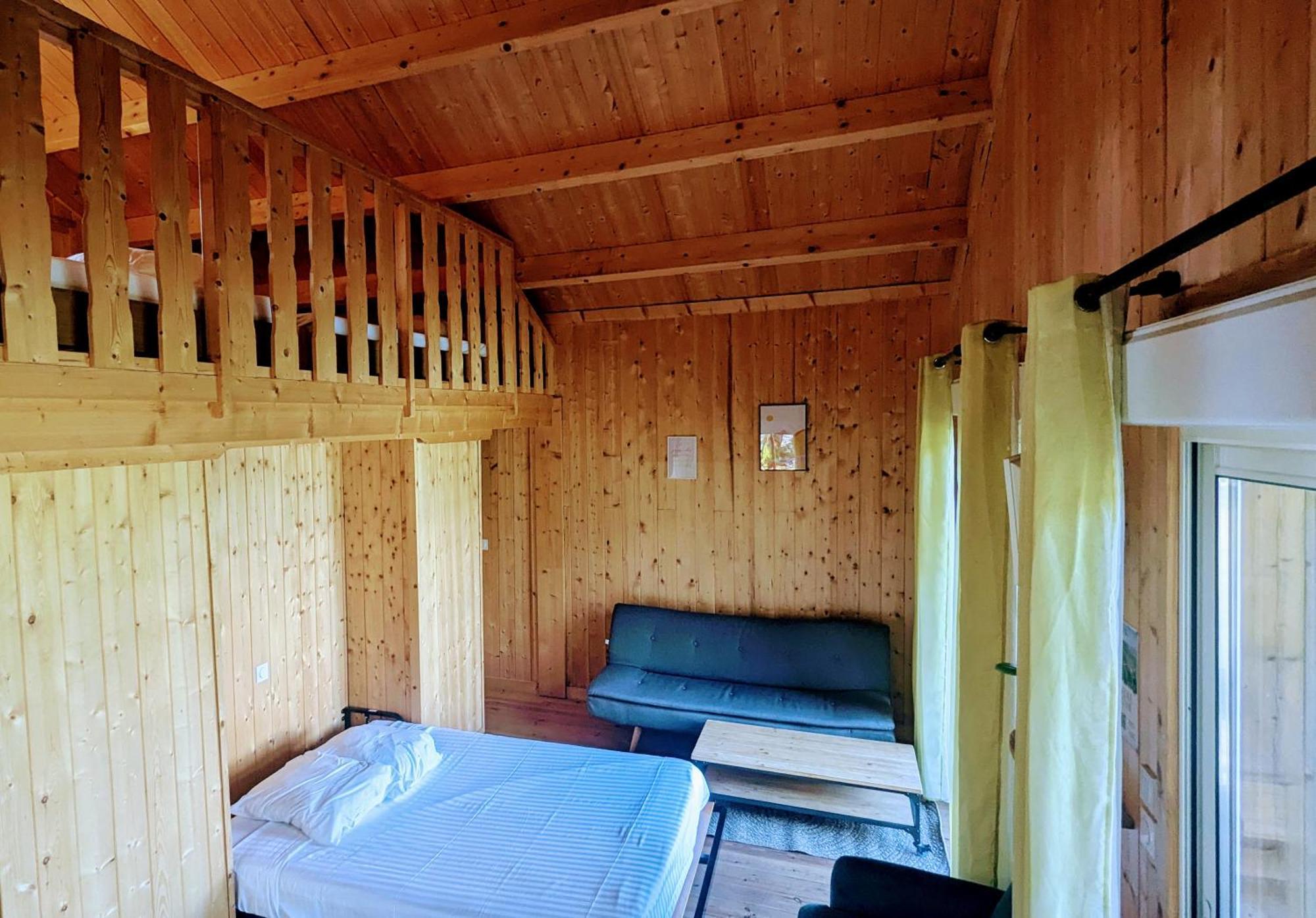 Serrieres-sur-Ain Cabanes Et Lodges Du Belvedere מראה חיצוני תמונה