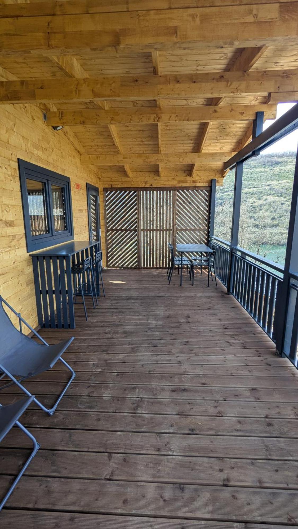 Serrieres-sur-Ain Cabanes Et Lodges Du Belvedere מראה חיצוני תמונה