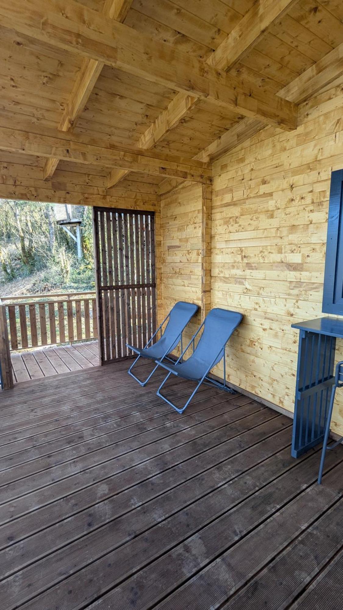 Serrieres-sur-Ain Cabanes Et Lodges Du Belvedere מראה חיצוני תמונה