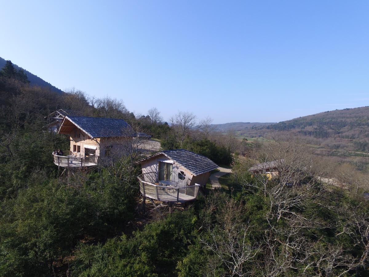 Serrieres-sur-Ain Cabanes Et Lodges Du Belvedere מראה חיצוני תמונה